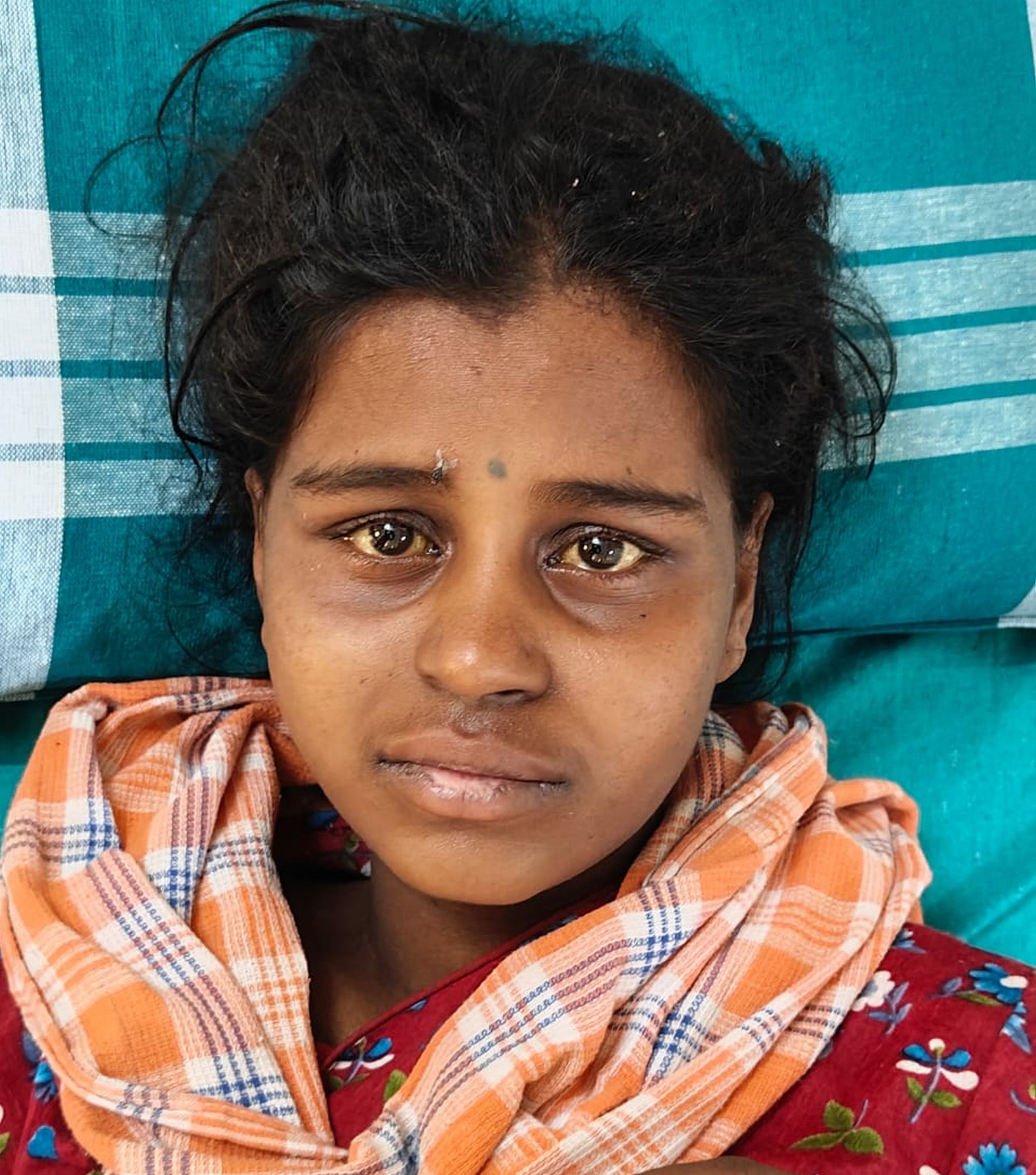 ಕುಟುಂಬದವರ ನಿರೀಕ್ಷೆಯಲ್ಲಿರುವ ಗಂಗಾವತಿಯ ಹನುಮಂತಮ್ಮ