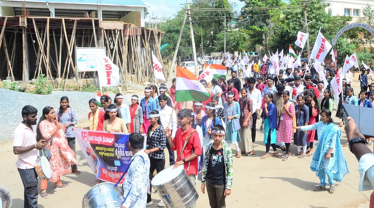 ಶಿಕ್ಷಣಕ್ಕೆ ಹಣವಿಲ್ಲ; 2 ಲಕ್ಷ ಮಂದಿಗೆ ಸೀಟಿಲ್ಲ: ಆದರ್ಶ ಸಾಜಿ ಆಕ್ರೋಶ
