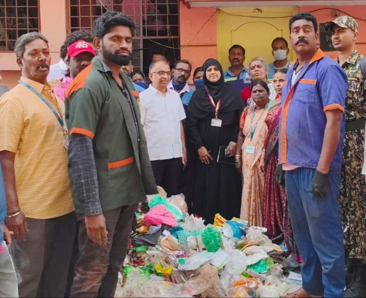 ತ್ಯಾಜ್ಯ ಎಸೆಯುವವರಿಗೆ ದಂಡ: ಮನೆ ಮುಂದೆ ‘ಕಸ ಸುರಿಯುವ ಹಬ್ಬ’