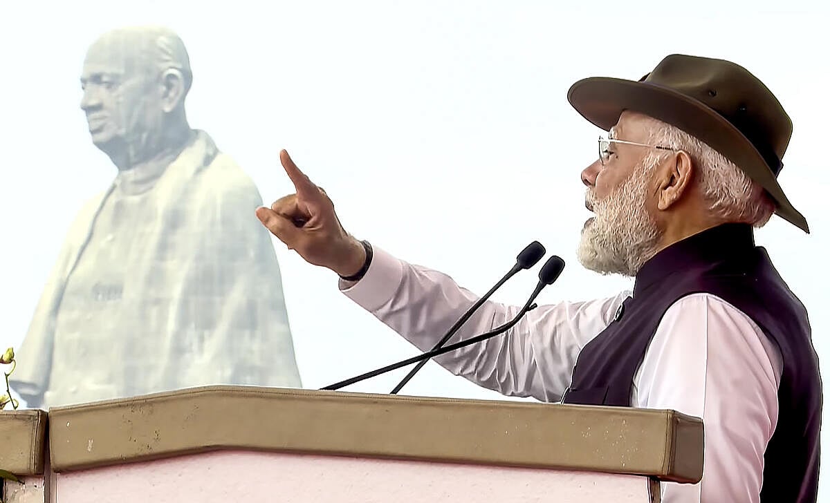 ಇಡೀ ಕಾಶ್ಮೀರವನ್ನು ಭಾರತದೊಂದಿಗೆ ಸೇರಿಸುವ ಪಟೇಲ್ ಪ್ರಯತ್ನಕ್ಕೆ ನೆಹರೂ ಅಡ್ಡಿ: PM