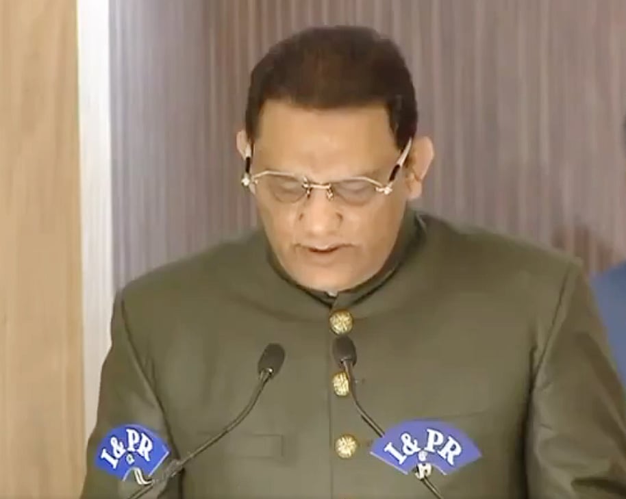 ತೆಲಂಗಾಣ | ಮೊಹಮ್ಮದ್ ಅಜರುದ್ದೀನ್ ಪ್ರಮಾಣ: ರೆಡ್ಡಿ ಸಂಪುಟದ ಮೊದಲ ಮುಸ್ಲಿಂ ಸಚಿವ