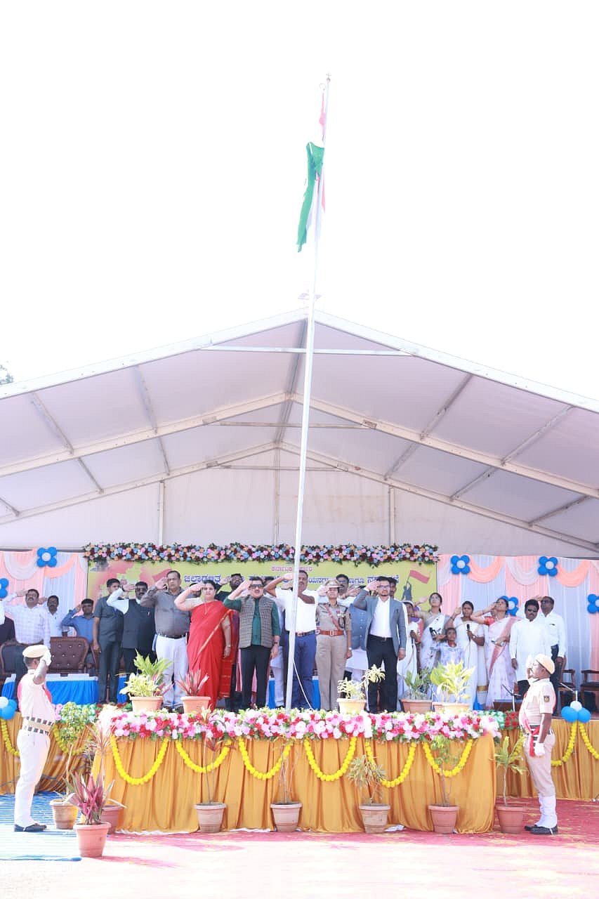 ಹೊಸಪೇಟೆ | ಮುಂದಿನ ವರ್ಷದೊಳಗೆ 2.30 ಲಕ್ಷ ಮನೆ ವಿತರಣೆ: ಸಚಿವ ಜಮೀರ್ ಅಹಮದ್ ಖಾನ್