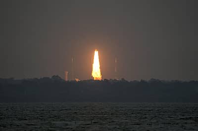 ಉಪಗ್ರಹದ ತೂಕ 4,410 ಕೆ.ಜಿ ಇದೆ.