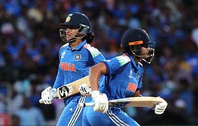 ಶತಕದ ಜೊತೆಯಾಟ ಕಟ್ಟಿದ ಸ್ಮೃತಿ ಮಂದಾನ-ಶೆಫಾಲಿ ವರ್ಮಾ