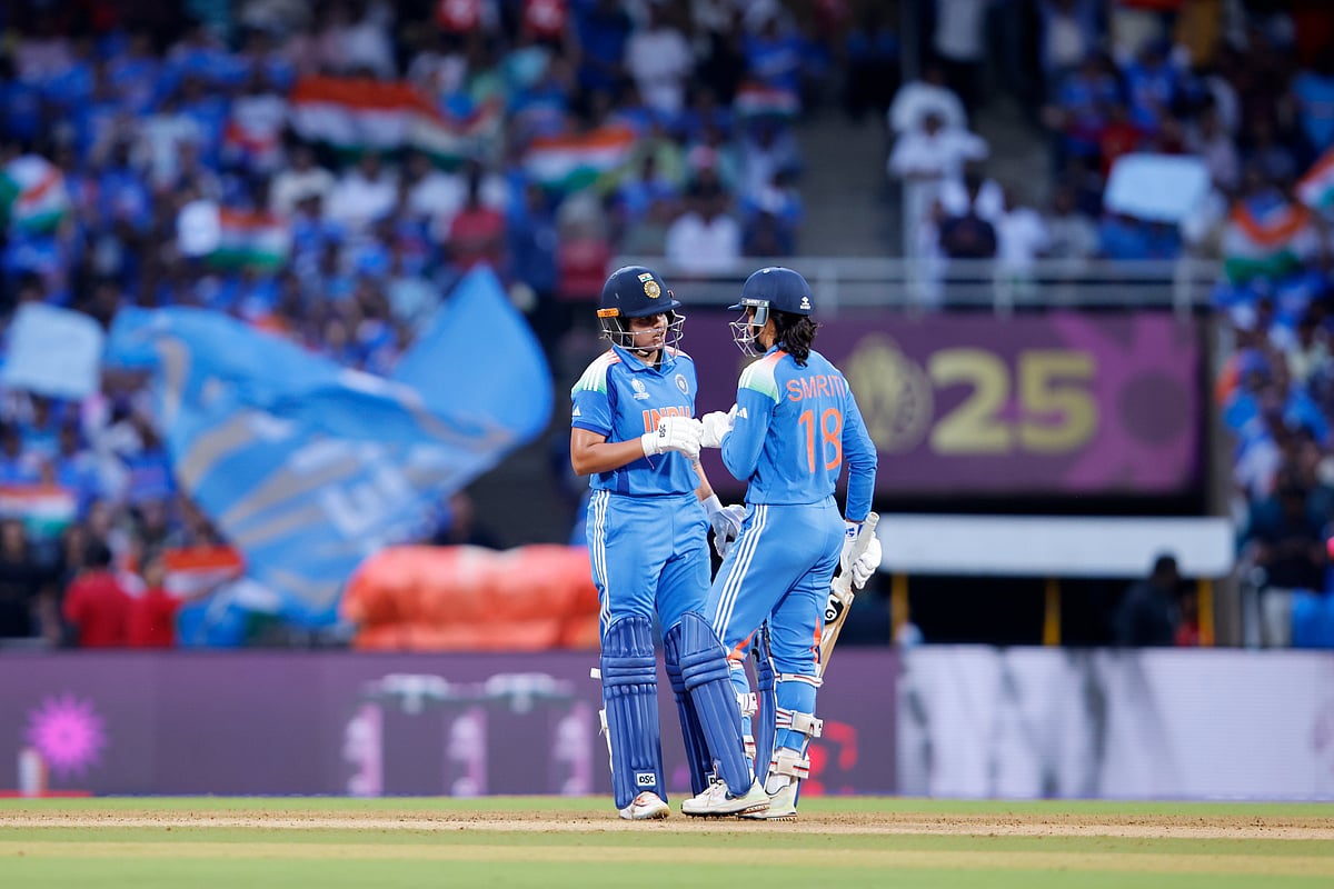 ICC Women's WC Final: ಶಫಾಲಿ, ದೀಪ್ತಿ ಫಿಫ್ಟಿ; ದ.ಆಫ್ರಿಕಾಗೆ 299 ರನ್ ಗುರಿ