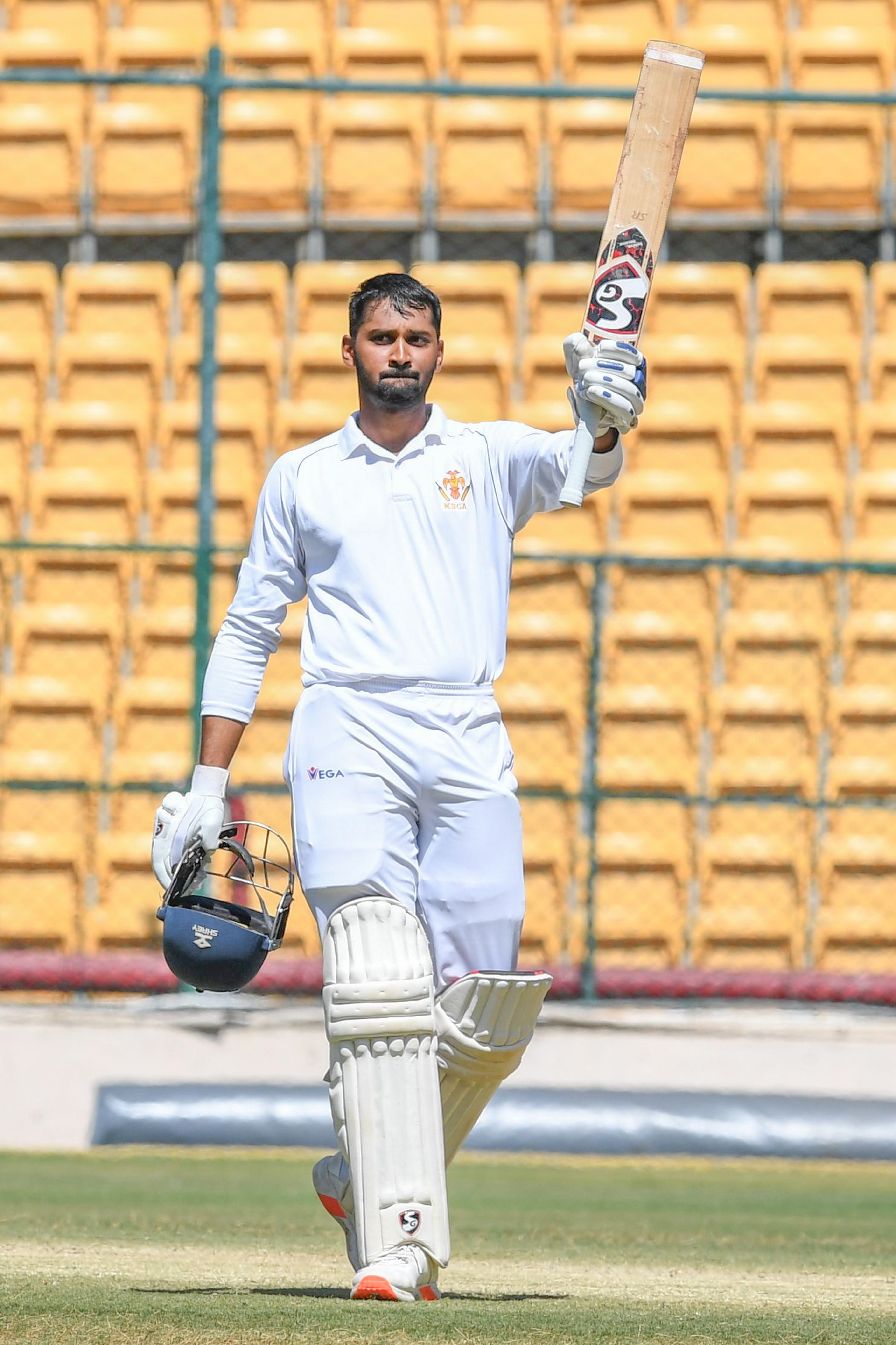 ಕರ್ನಾಟಕದ ಆರ್. ಸ್ಮರಣ್ 