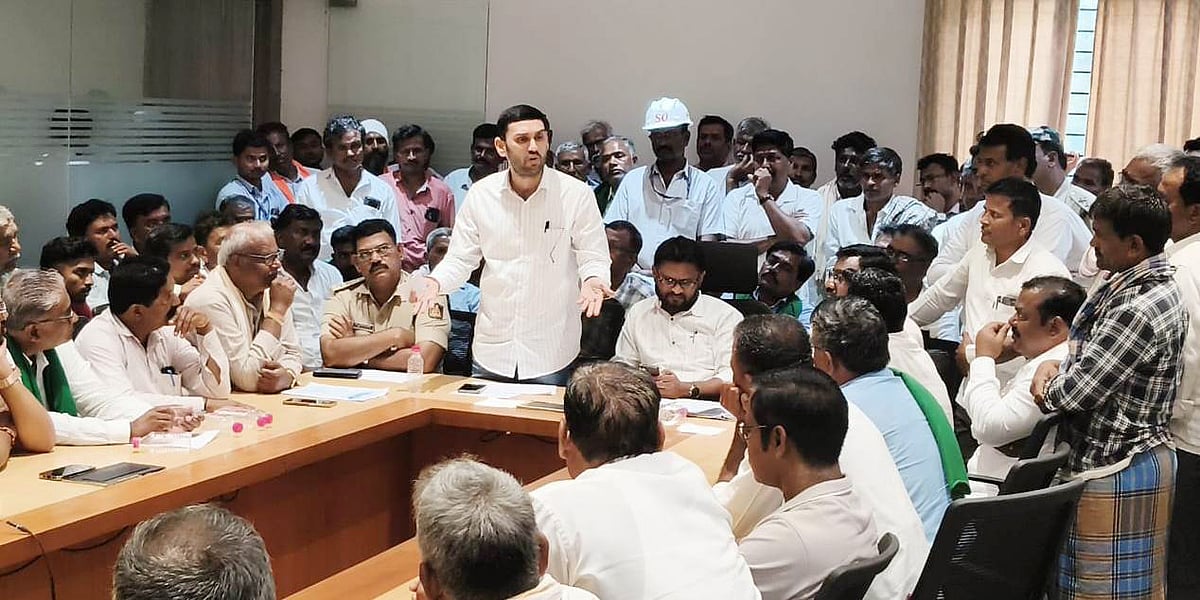 ಶಿಗ್ಗಾವಿ | ರೈತರ ಸಮಸ್ಯೆಗೆ ಸ್ಪಂದಿಸುವೆ: ವಿವೇಕ ಹೆಬ್ಬಾರ