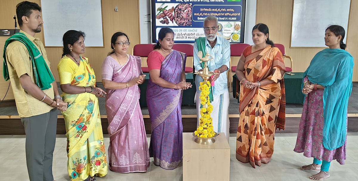 ಸೀಗೆಕಾಯಿ ಉತ್ಪನ್ನ ತಯಾರಿಲು ಮಹಿಳೆಯರಿಗೆ ಮಮತಾ ಎಚ್.ಎನ್. ಸಲಹೆ