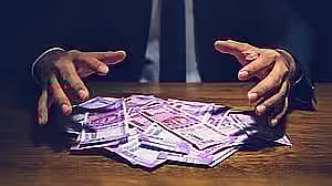 ಅಹಮದಾಬಾದ್‌| ಸೈಬರ್‌ ಅಪರಾಧಿಗಳಿಗೆ ₹200 ಕೋಟಿ ಅಕ್ರಮ ವರ್ಗಾವಣೆ; 6 ಮಂದಿ ಬಂಧನ