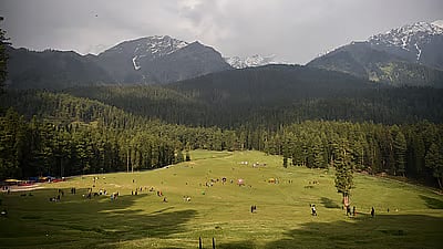 ಪಹಲ್ಗಾಮ್‌ ದಾಳಿಯ 6 ತಿಂಗಳ ಬಳಿಕ ಕಾಶ್ಮೀರದಲ್ಲಿ ಚಿತ್ರೀಕರಣ ಆರಂಭ