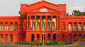 ಅಂಗನವಾಡಿ ನೇಮಕಾತಿ: ಸರ್ಕಾರಕ್ಕೆ ತುರ್ತು ನೋಟಿಸ್ ನೀಡಿದ ಹೈಕೋರ್ಟ್