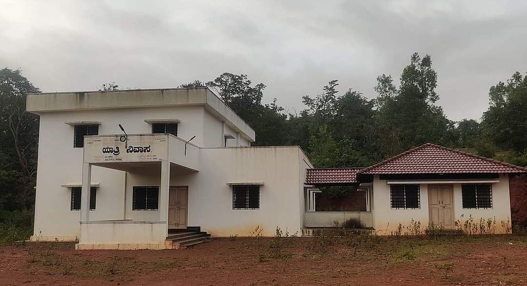 ₹1 ಕೋಟಿ ವೆಚ್ಚದಲ್ಲಿ ಕಟ್ಟಡ ನಿರ್ಮಾಣ: ಬಳಕೆಗೆ ಸಿಗದ ಸಿಗಂದೂರು ಯಾತ್ರಿ ನಿವಾಸ