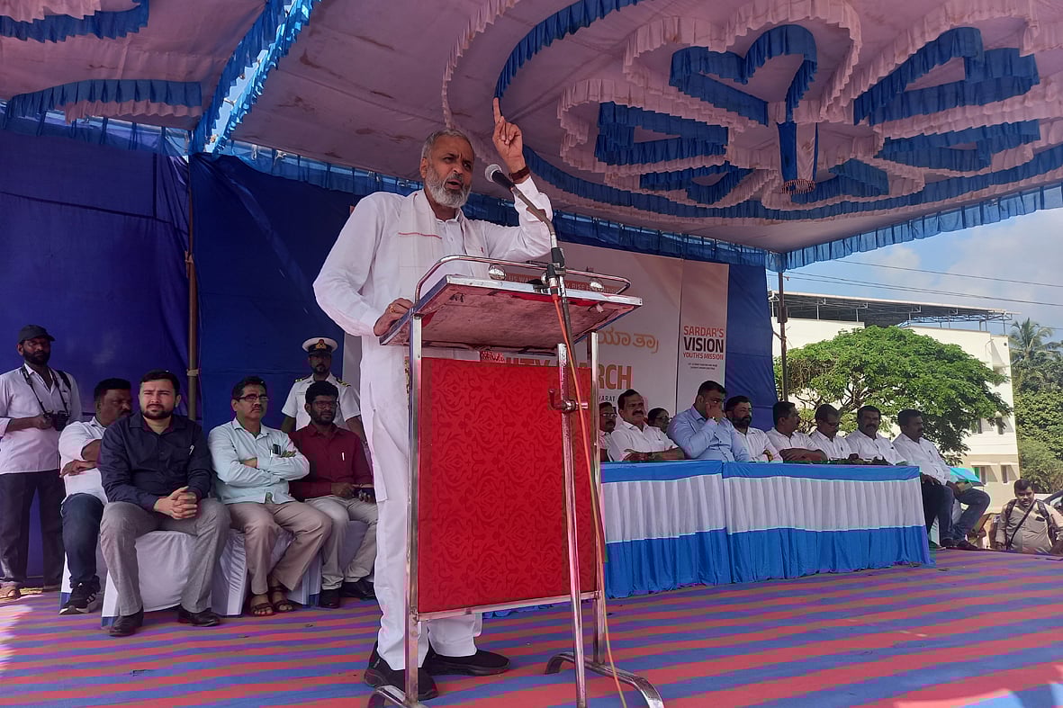 ದೇಶ ವಿಭಜನೆಯ ಶಕ್ತಿ ಸೋಲಿಸುವ ಸಂಕಲ್ಪ ಅಗತ್ಯ: ವಿಶ್ವೇಶ್ವರ ಹೆಗಡೆ ಕಾಗೇರಿ