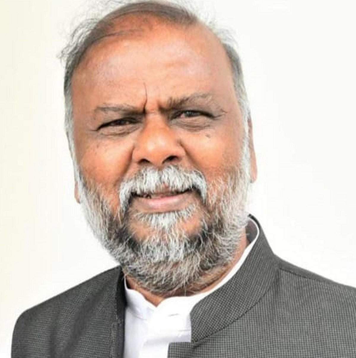 ಕೆಪಿಎಸ್‌ಸಿ ಅಂತರ್ಯುದ್ಧ: ಅಧ್ಯಕ್ಷಗೆ ದಿಗ್ಬಂಧನ