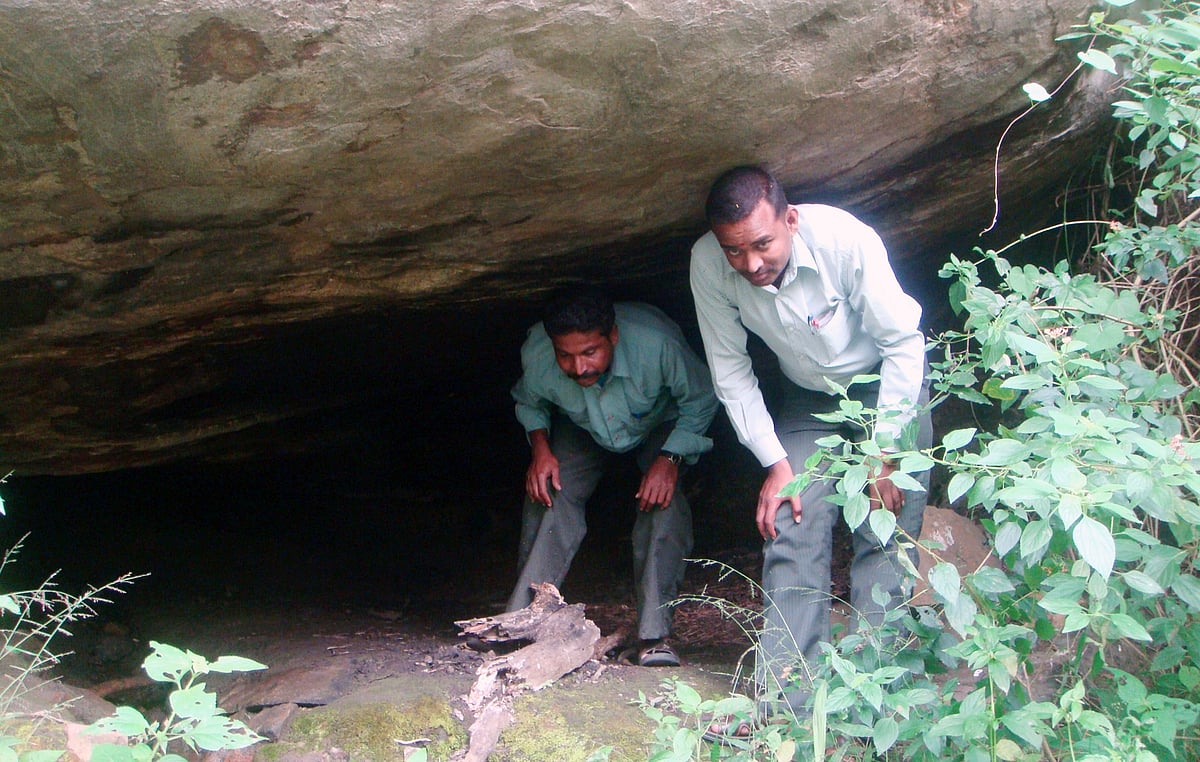 ಬಿಳಿಗಿರಿ ರಂಗನಾಥನ ಬೆಟ್ಟದ ಗುಹೆಯಲ್ಲಿ ಕನಕ ದಾಸರ ಹೆಜ್ಜೆಗುರುತು...