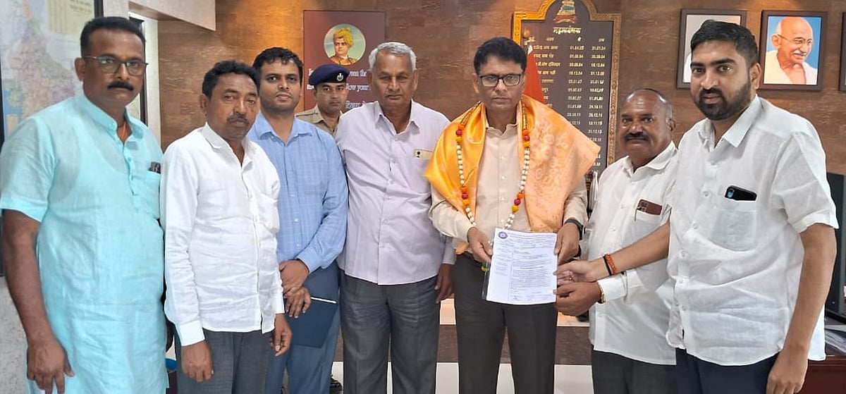 ಬ್ಯಾಡಗಿ: ಎಕ್ಸ್‌ಪ್ರೆಸ್‌ ರೈಲು ನಿಲುಗಡೆಗೆ ಆಗ್ರಹ