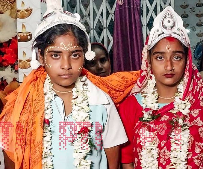 ಸಲಿಂಗ ವಿವಾಹಕ್ಕೆ ಗ್ರಾಮಸ್ಥರ ಬೆಂಬಲ; ದಾಂಪತ್ಯ ಜೀವನಕ್ಕೆ ಕಾಲಿಟ್ಟ ರಿಯಾ–ರಾಖಿ