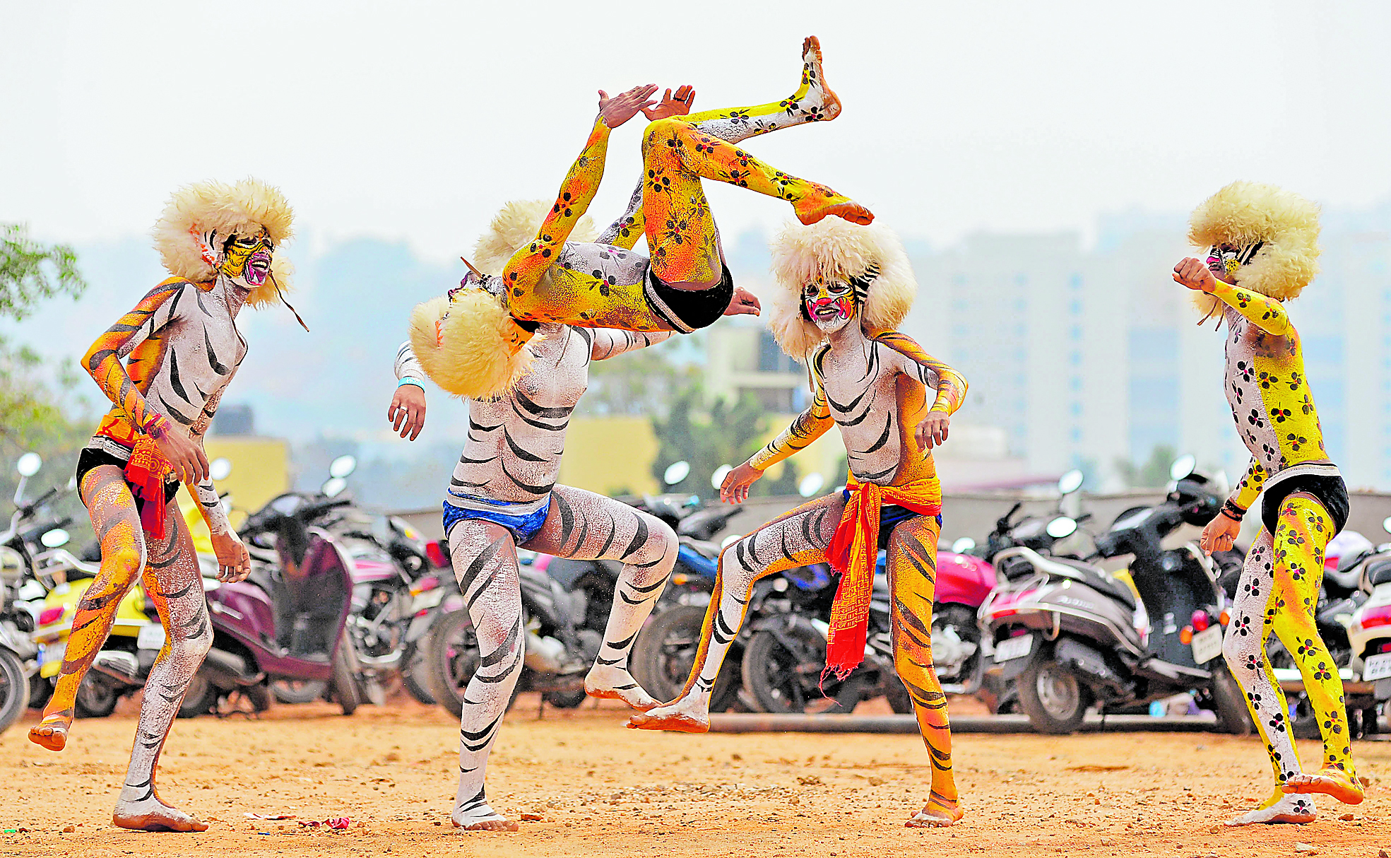 ಮಂಗಳೂರಿನ ‘ಟೈಗರ್ ಬಾಯ್ಸ್’ ತಂಡ ತಾಸೆಗೆ ಹೆಜ್ಜೆ ಹಾಕಿದಾಗ...  