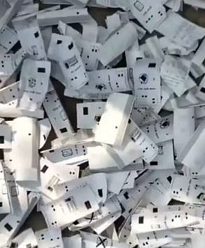 ಬಿಹಾರ | ರಸ್ತೆ ಬದಿ ವಿವಿಪ್ಯಾಟ್‌ ಚೀಟಿಗಳ ರಾಶಿ ಪತ್ತೆ: ಅಧಿಕಾರಿ ಅಮಾನತು