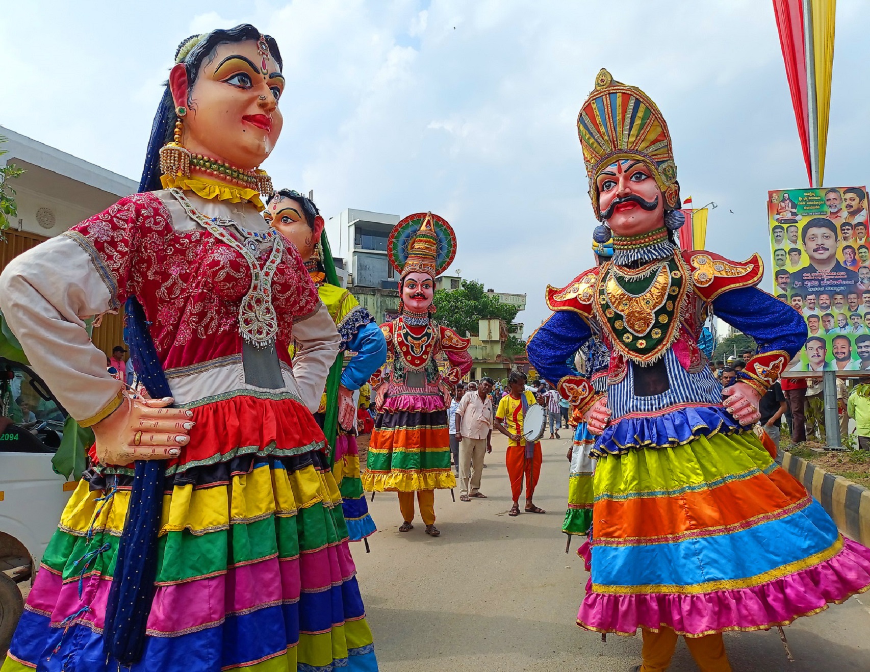 ಕನಕ ಜಯಂತಿ ಮೆರವಣಿಗೆಗೆ ಕಲಾವಿದರ ಮೆರುಗು
