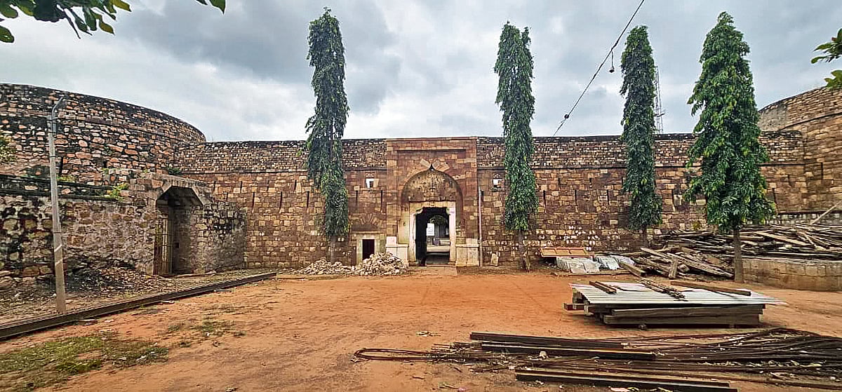 ಇತಿಹಾಸ ಪುಟ ಸೇರುತ್ತಿರುವ 'ವಾಡೆ'ಗಳು