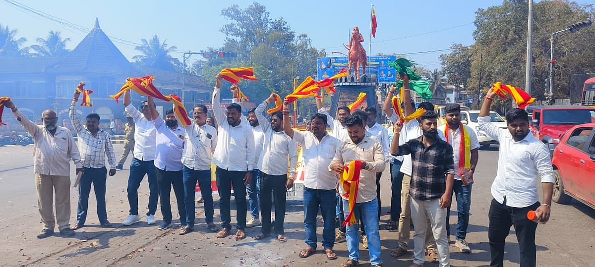 ಬೆಳಗಾವಿ| ಕಬ್ಬು ಬೆಳೆಗಾರರಿಗೆ ಬೆಂಬಲ ಬೆಲೆ: ಕರವೇಯಿಂದ ವಿಜಯೋತ್ಸವ ಆಚರಣೆ