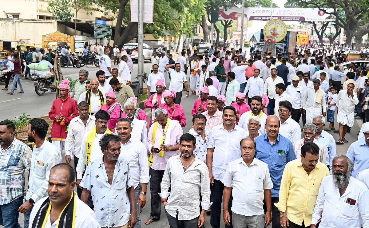 ಸಿದ್ದರಾಮಯ್ಯ ಇರುವವರೆಗೂ ಜನಪರ ಕಾರ್ಯ:  ಶಿವಾನಂದಪುರಿ ಸ್ವಾಮೀಜಿ 