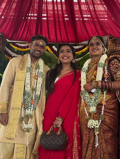 ಕನ್ನಡ ಕಿರುತೆರೆಯಲ್ಲಿ ತುಳಸಿ ಎಂದೇ ಖ್ಯಾತಿ ಪಡೆದುಕೊಂಡಿರುವ ನಟಿ ದೀಪ್ತಿ ಮಾನೆ‌ ಅವರು ದಾಂಪತ್ಯ ಜೀವನಕ್ಕೆ ಕಾಲಿಟ್ಟಿದ್ದಾರೆ.