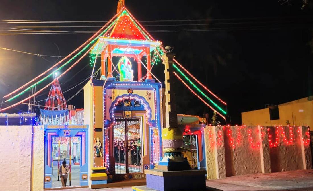 ಮರಡಿ ಬಸವೇಶ್ವರ ಮಹಾದ್ವಾರ.