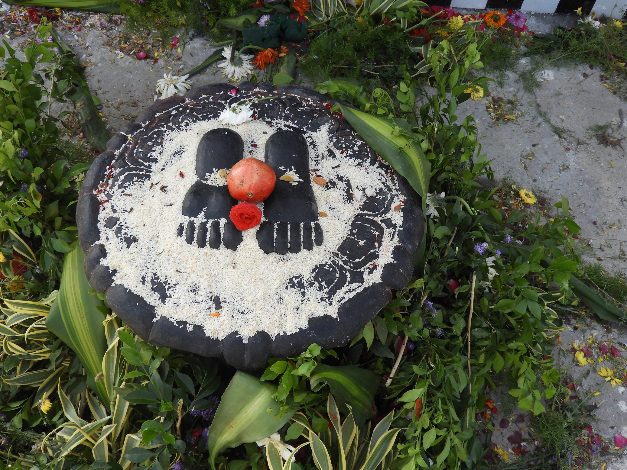 ಆಚಾರ್ಯ ಶಾಂತಿಸಾಗರ ಮಹಾರಾಜರ ಪಾದುಕೆಗಳನ್ನು ಪ್ರತಿಷ್ಠಾಪಿಸಲಾಯಿತು 