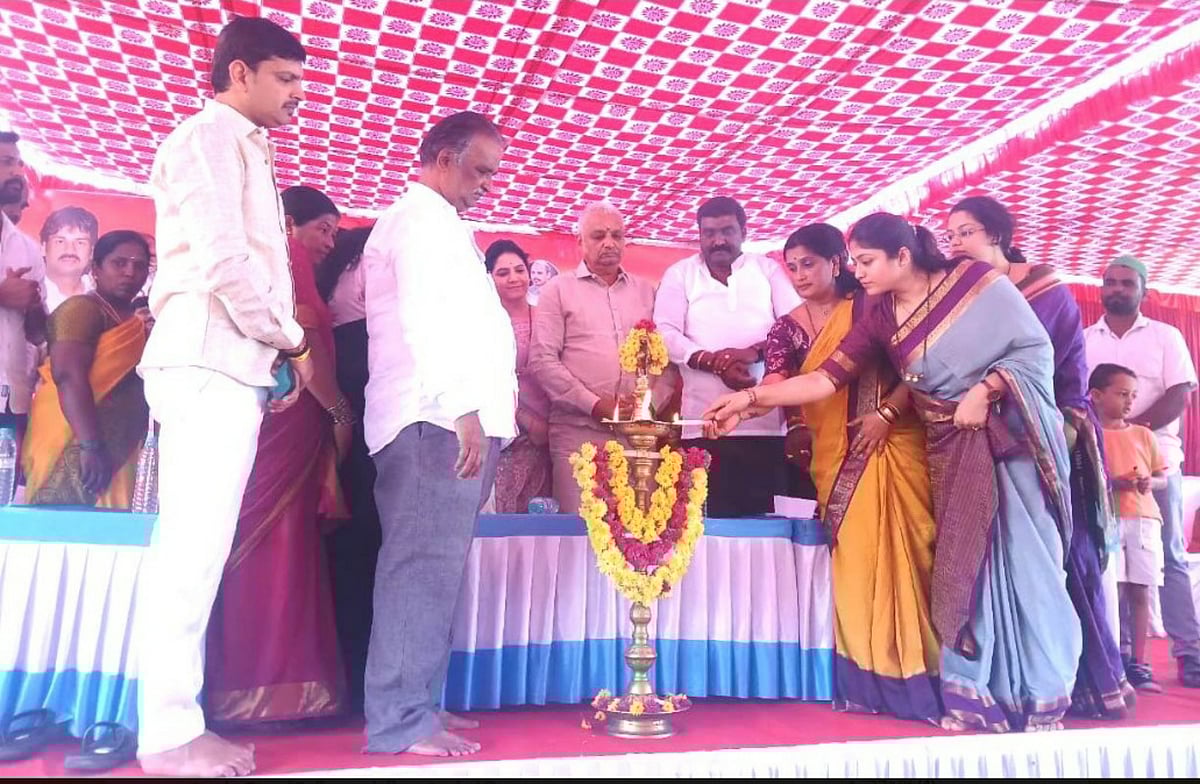 ಸರ್ಕಾರದ ಪಂಚ ಗ್ಯಾರಂಟಿ ಯೋಜನೆಗಳು ಪರಿಪೂರ್ಣ: ಶಾಸಕ ಸಂಗಮೇಶ್ವರ 