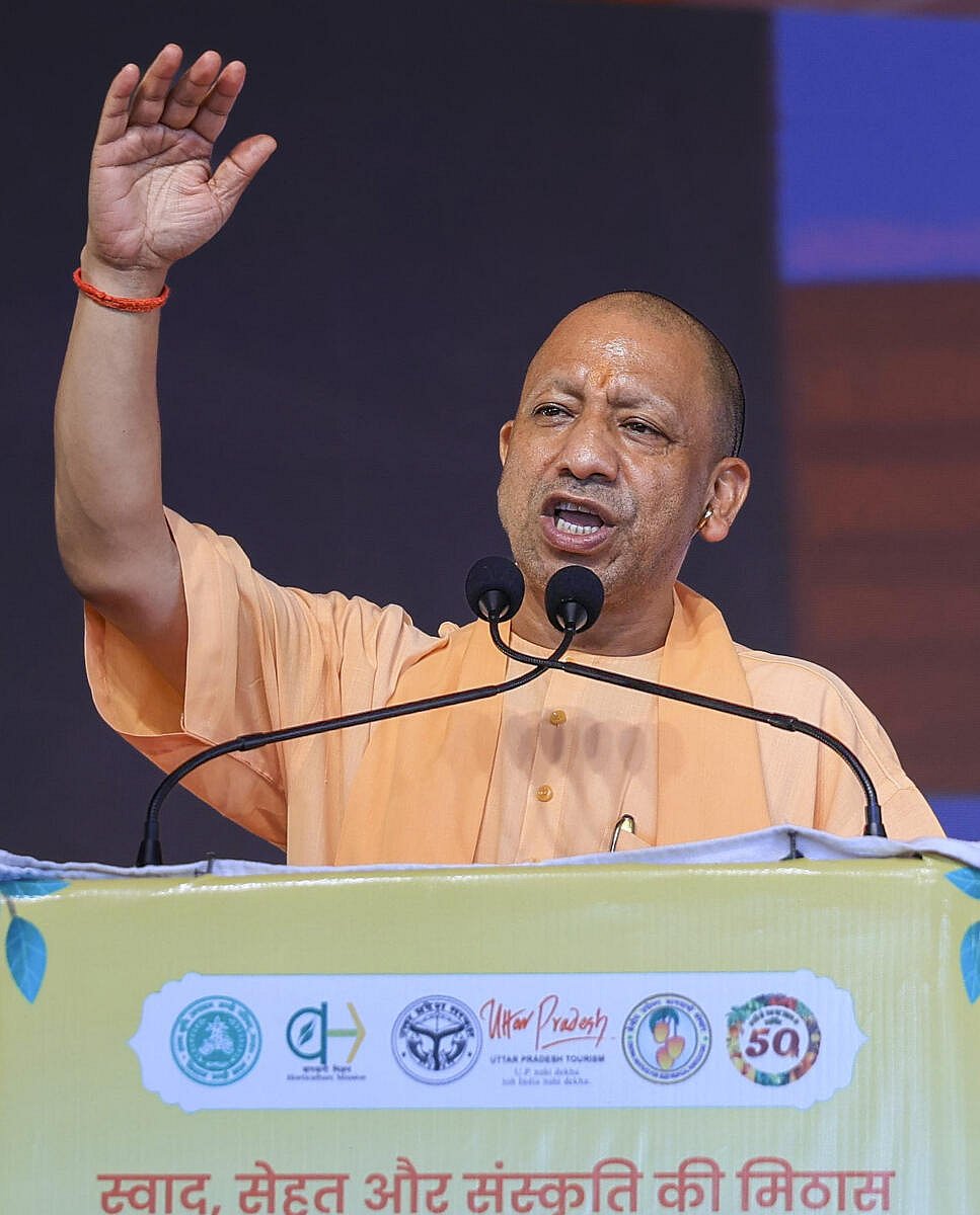 ಭಾರತದಲ್ಲಿ ಮತ್ತೊಮ್ಮೆ ಜಿನ್ನಾ ಹುಟ್ಟದಿರುವಂತೆ ಜನರು ನೋಡಿಕೊಳ್ಳಬೇಕು: ಆದಿತ್ಯನಾಥ