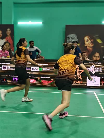 ದರ್ಶನ್‌ ಅಭಿನಯದ 'ರಾಬರ್ಟ್' ಚಿತ್ರದ ಮೂಲಕ ಸ್ಯಾಂಡಲ್‌ವುಡ್‌ಗೆ ಎಂಟ್ರಿ ಕೊಟ್ಟಿದ್ದ ನಟಿ ಆಶಾ ಭಟ್