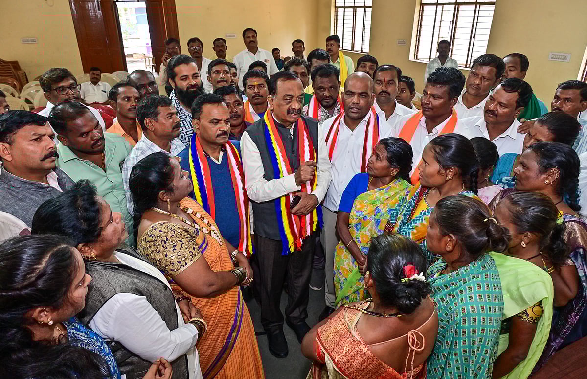 ಆದಿವಾಸಿಗಳಿಗೆ ಒಳಮೀಸಲಾತಿ ನೀಡಿ: ಒತ್ತಾಯ