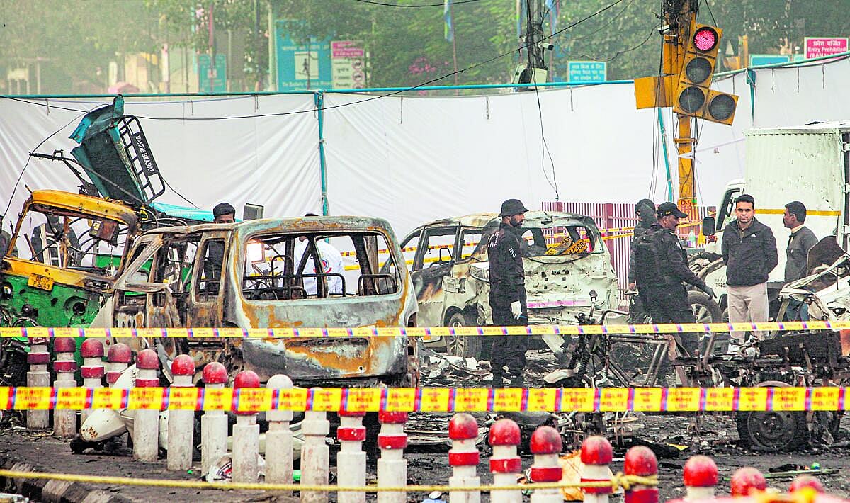 ದೆಹಲಿ ಸ್ಫೋಟ: ಜನವರಿಯಲ್ಲಿ ಹಲವು ಬಾರಿ ಕೆಂಪುಕೋಟೆಗೆ ಭೇಟಿ ನೀಡಿದ್ದ ವೈದ್ಯ?