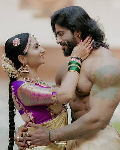 ನಟಿ ರಜಿನಿ ಅವರನ್ನು ಮದುವೆಯಾದ ಅರುಣ್‌ ವೆಂಕಟೇಶ್ ಜಿಮ್ ತರಬೇತುದಾರ ಆಗಿದ್ದಾರೆ. ಬಾಡಿ ಬಿಲ್ಡರ್‌ ಆಗಿರುವ ಅರುಣ್‌ ಜೊತೆಗೆ ರಜಿನಿ ಸಾಮಾಜಿಕ ಮಾಧ್ಯಮದಲ್ಲಿ ರೀಲ್ಸ್‌ ಮಾಡುತ್ತ, ವಿಡಿಯೊಗಳನ್ನು ಹಂಚಿಕೊಳ್ಳುತ್ತಿದ್ದರು.