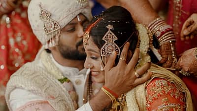 ಮದುವೆಯ ವಿಡಿಯೊವನ್ನು ನಟಿ ಮೇಘಾ ಸಾಮಾಜಿಕ ಮಾಧ್ಯಮ ಇನ್‌ಸ್ಟಾಗ್ರಾಮ್‌ ಖಾತೆಯಲ್ಲಿ ಹಂಚಿಕೊಂಡಿದ್ದಾರೆ. ಇದೇ ವಿಡಿಯೊ ನೋಡಿದ ಅಭಿಮಾನಿಗಳು, ಸ್ನೇಹಿತರು ನವ ಜೋಡಿಗೆ ಶುಭ ಹಾರೈಸಿದ್ದಾರೆ. 