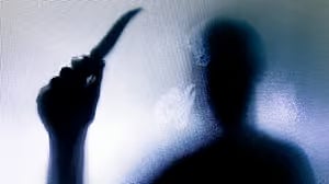 ಬೆಂಗಳೂರು | ಯುವತಿ ವಿಚಾರಕ್ಕೆ ಗಲಾಟೆ: ಆಟೊ ಚಾಲಕನಿಗೆ ಇರಿತ