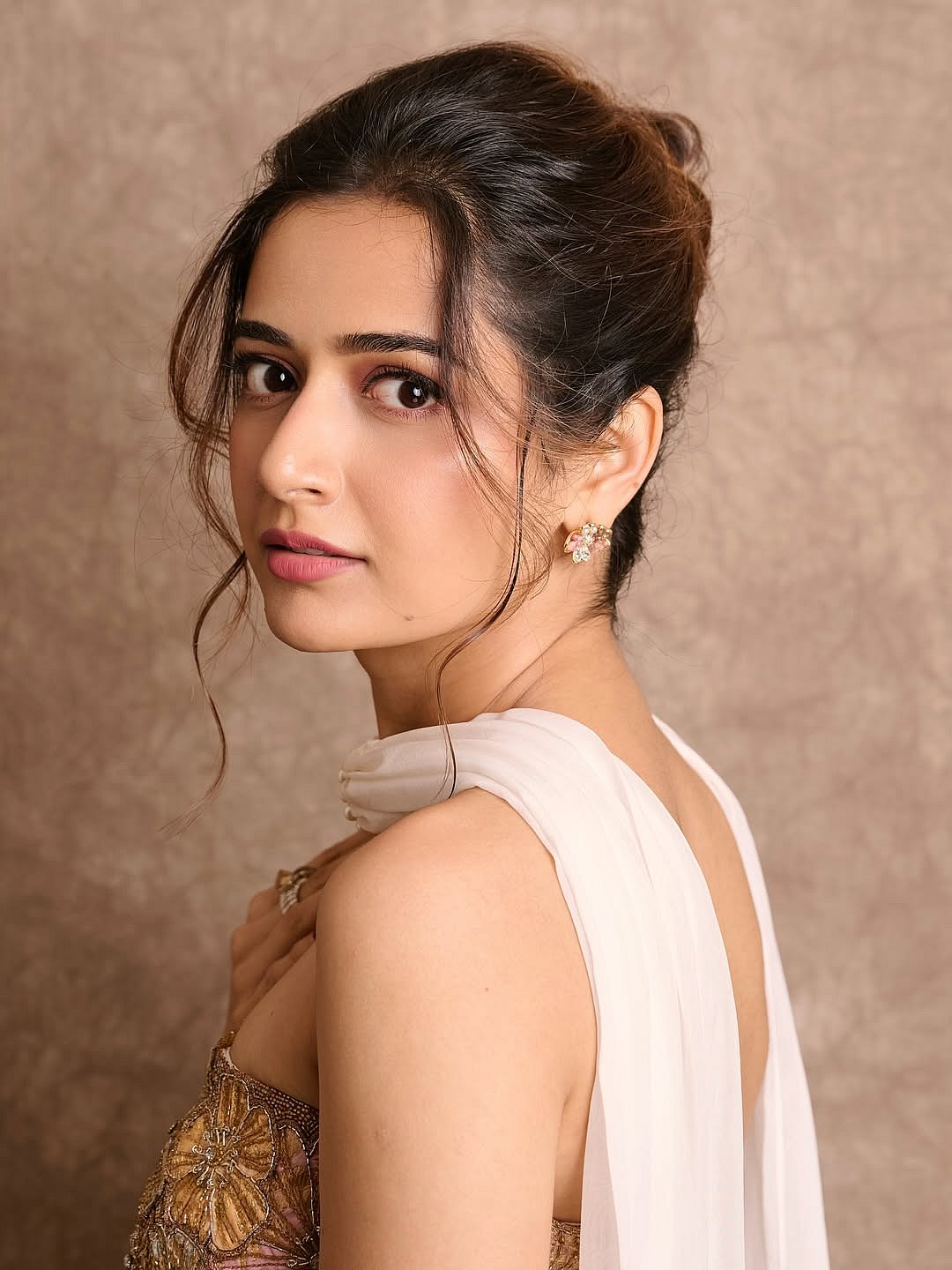 ಹೊಸ ಫೋಟೊಶೂಟ್‌ನಲ್ಲಿ ಗೊಂಬೆಯಂತೆ ಕಂಡ ‘ಗತವೈಭವ’ದ ಚೆಲುವೆ ಆಶಿಕಾ ರಂಗನಾಥ್