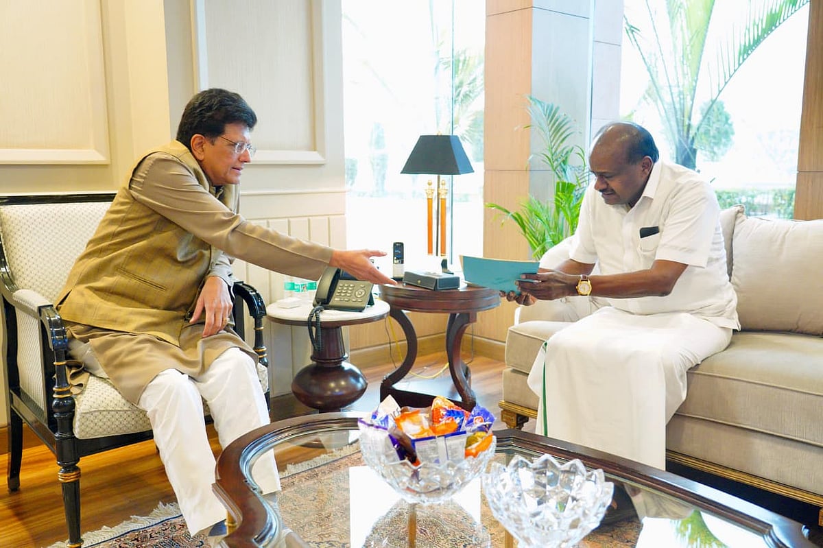 ಕರ್ನಾಟಕದಲ್ಲಿ ಕೈಗಾರಿಕಾ ಕಾರಿಡಾರ್ ಅಭಿವೃದ್ಧಿ: ಗೋಯಲ್‌ಗೆ ಕುಮಾರಸ್ವಾಮಿ ಮನವಿ