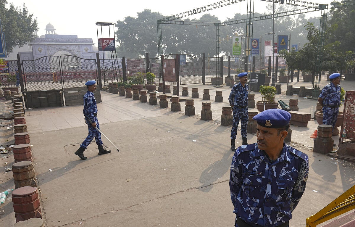 ರೈಲು–ವಿಮಾನ ನಿಲ್ದಾಣಕ್ಕೆ ಮುಂಚಿತವಾಗಿ ತಲುಪಿ:ಪ್ರಯಾಣಿಕರಿಗೆ ದೆಹಲಿ ಪೊಲೀಸರ ಸಲಹೆ