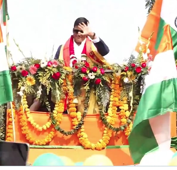 ವಿಶ್ವಕಪ್ ಗೆಲುವು: ಹುಟ್ಟೂರಿನಲ್ಲಿ 10KM ರೋಡ್ ಶೋ ಮೂಲಕ ದೀಪ್ತಿ ಶರ್ಮಾಗೆ ಸ್ವಾಗತ