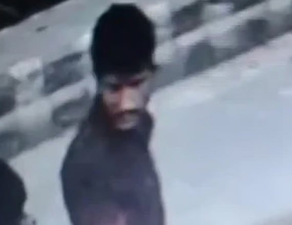 ಕಾರು ಸ್ಫೋಟಕ್ಕೂ ಮುನ್ನ ರಾಮಲೀಲಾ ಮೈದಾನದ ಮಸೀದಿಯ ಬಳಿ ಕಾಣಿಸಿಕೊಂಡಿದ್ದ ಡಾ.ಉಮರ್!