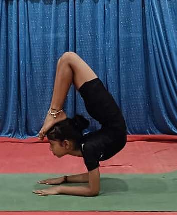 ಮೂಡಲಗಿ| ಮಕ್ಕಳ ದಿನಾಚರಣೆ ವಿಶೇಷ: ಯೋಗಾ ಪ್ರತಿಭೆ ಪೂಣಂ 