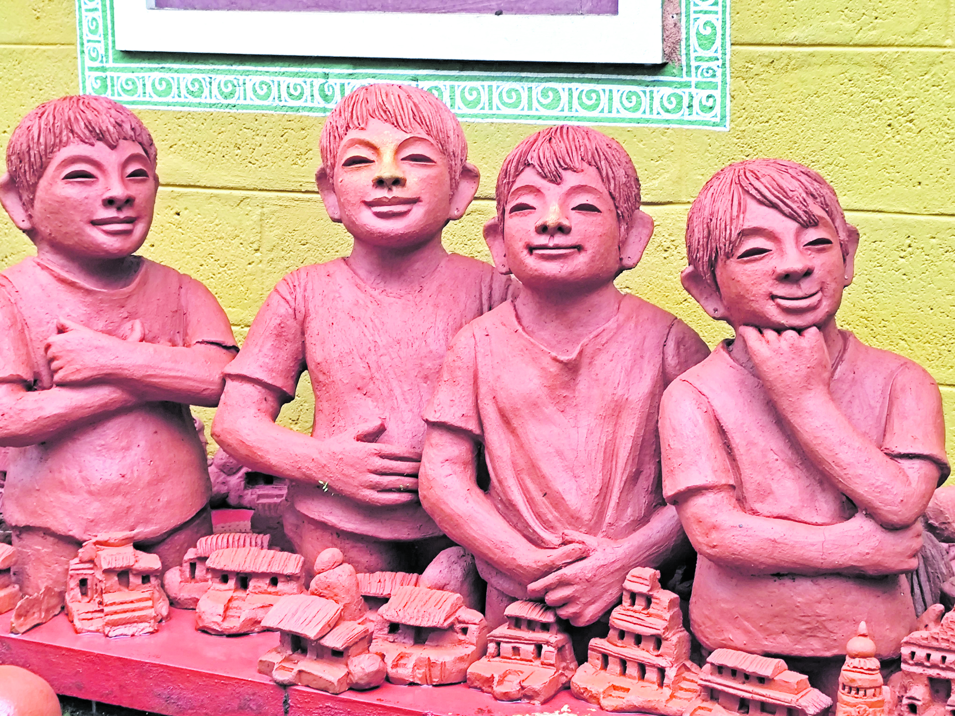 ಮಣ್ಣಿನ ಕಲಾಕೃತಿ