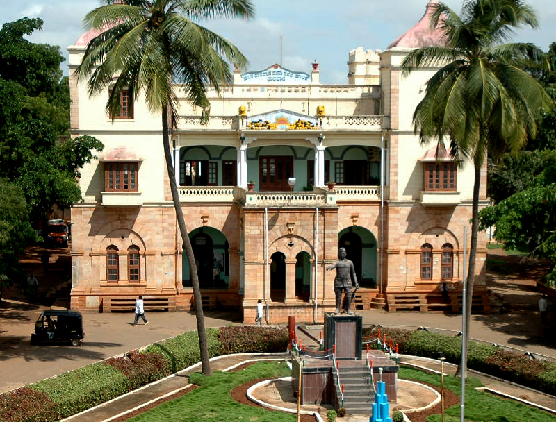 ಧಾರವಾಡದಲ್ಲಿನ ಪಾಲಿಕೆ ಕಚೇರಿ 