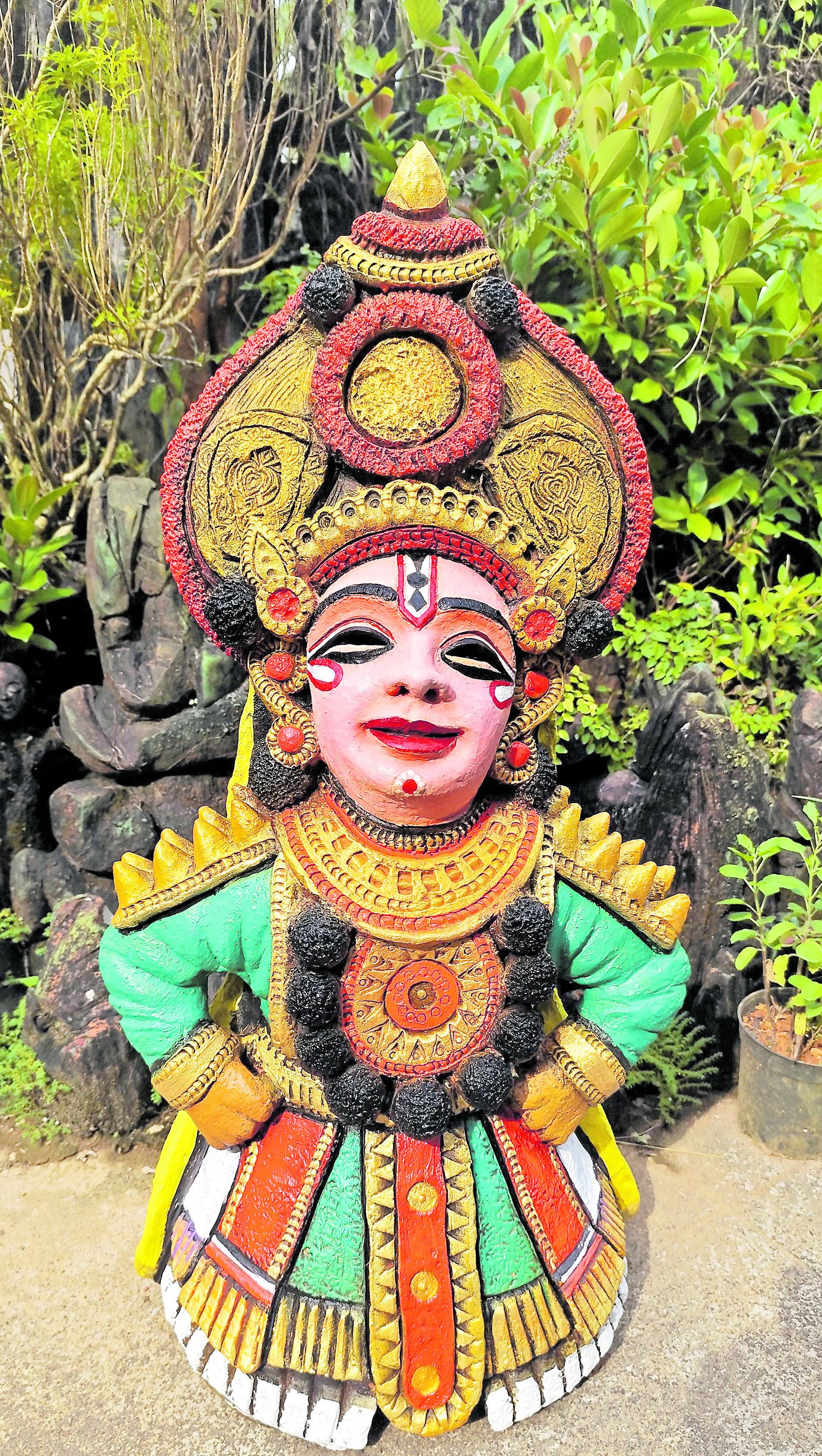 ಮಣ್ಣಿನ ಕಲಾಕೃತಿ