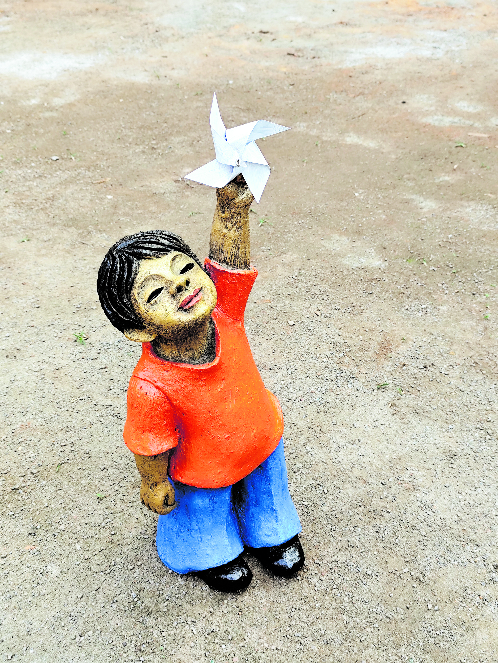 ಮಣ್ಣಿನ ಕಲಾಕೃತಿ