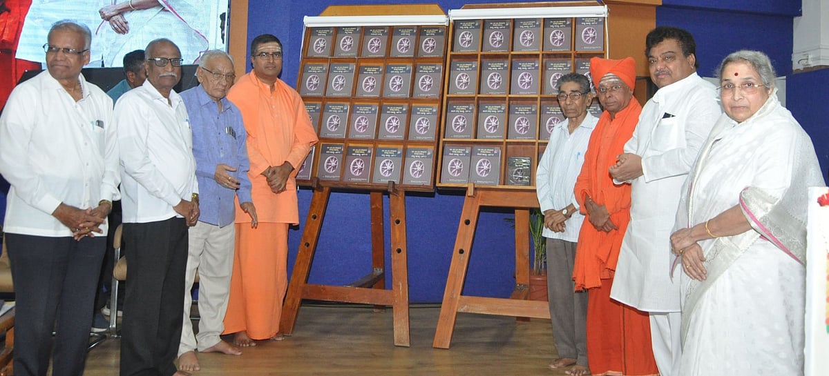 ಸಂವಾದದ ಬದಲು ಸಂಹಾರ ಮನಸ್ಥಿತಿ ಹೆಚ್ಚಳ: ಡಾ. ಶರತ್ಚಂದ್ರ ಸ್ವಾಮೀಜಿ ವಿಷಾದ