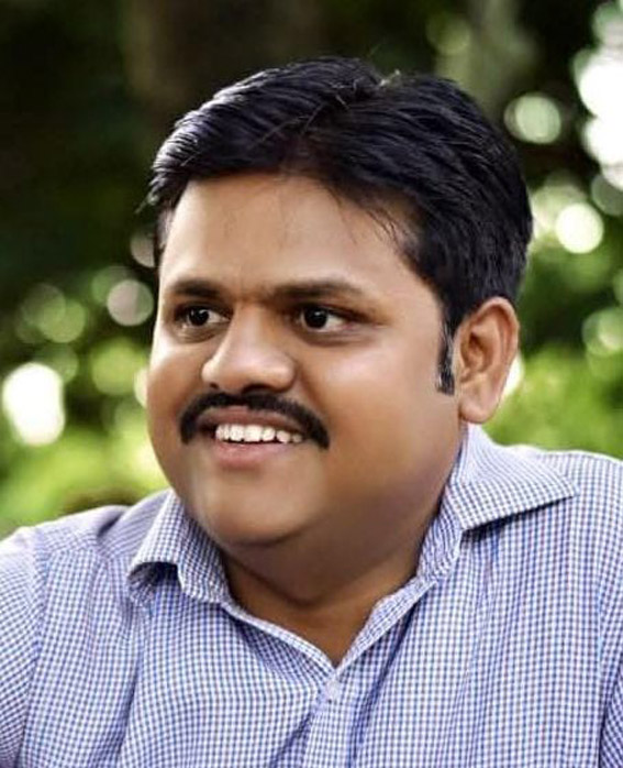 ಕವಿ ಸಂತೋಷ ಅಂಗಡಿ